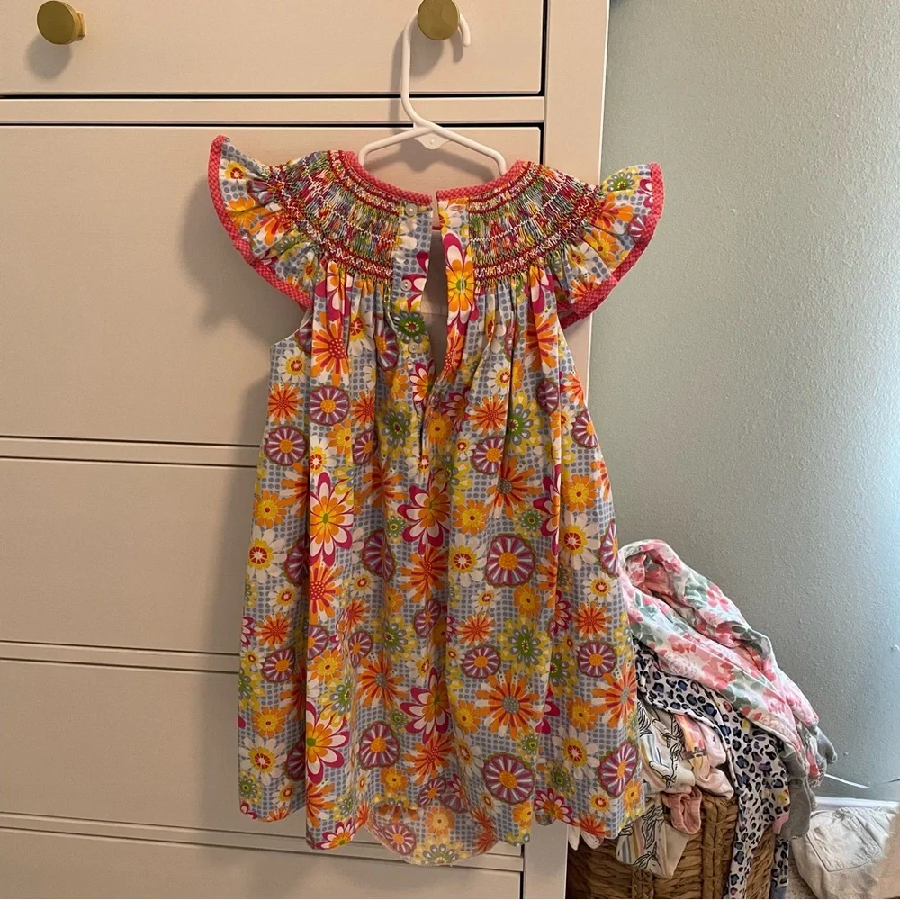 Petit Ami Floral Smocked Dress Size 3 - Picture 2 of 4